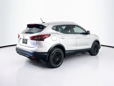 Used 2021 Nissan Rogue Sport SL w/ Premium Package FWD image 9
