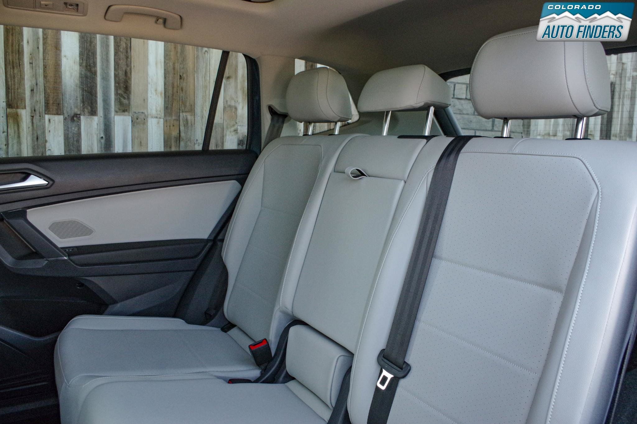 Used 2020 Volkswagen Tiguan SEL AWD/4WD image 25