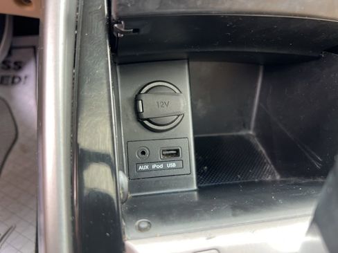 Used 2013 Hyundai Elantra Limited image 30