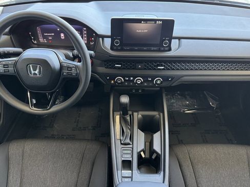 Certified 2025 Honda Accord SE image 22