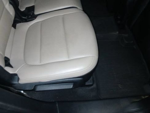 Used 2020 Ford Escape Titanium AWD/4WD image 44