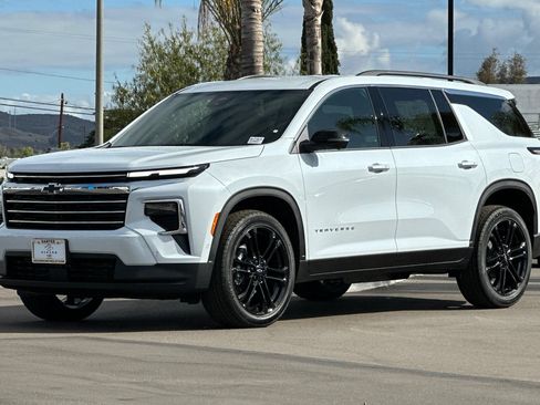New 2026 Chevrolet Traverse LT w/ Enhanced Driving Package FWD image 8