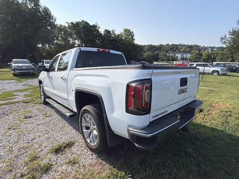 Used 2018 GMC Sierra 1500 SLT w/ SLT Premium Package AWD/4WD image 8