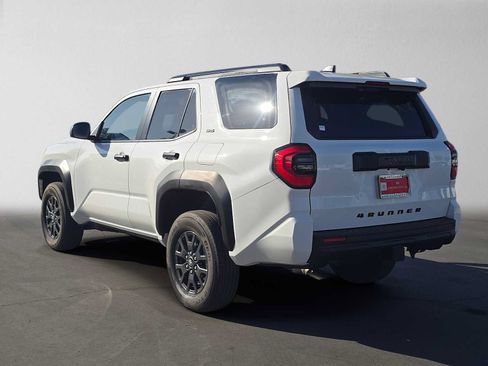 Certified 2026 Toyota 4Runner SR5 AWD/4WD image 5