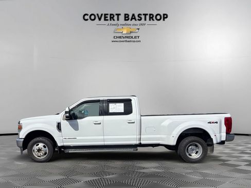 Used 2021 Ford F350 Lariat w/ Lariat Value Package image 3