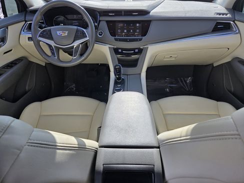 Used 2021 Cadillac XT5 Premium Luxury image 13