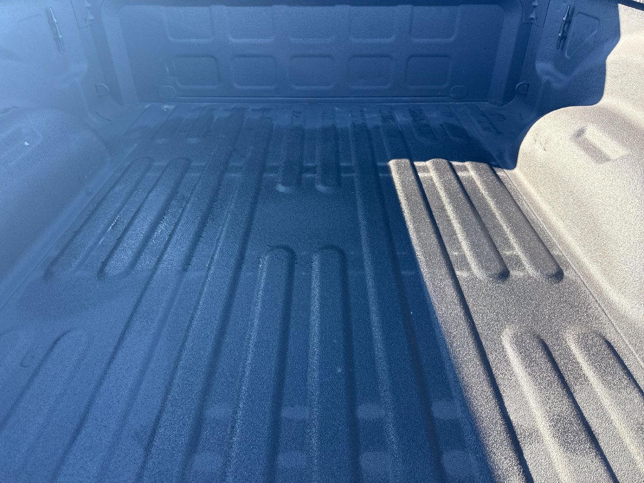 Certified 2025 RAM 2500 Big Horn AWD/4WD image 9