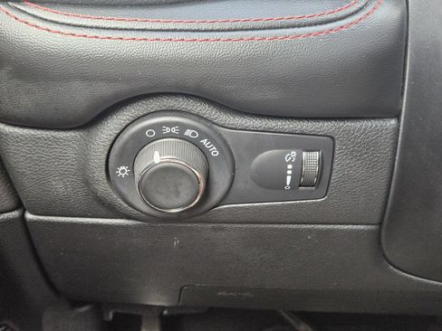 Used 2024 Dodge Durango GT RWD image 24