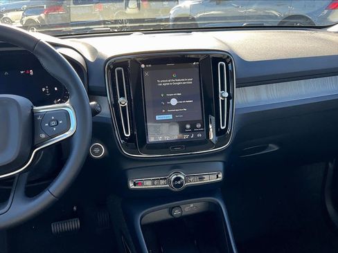 New 2026 Volvo XC40 B5 Ultra w/ Protection Package Premier image 8