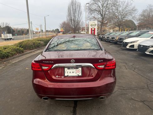Used 2016 Nissan Maxima SR image 6