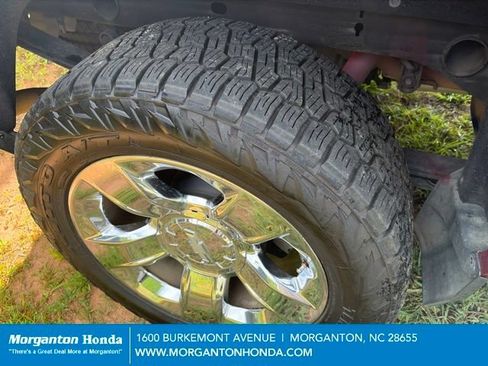 Used 2018 Chevrolet Silverado 1500 LT w/ All Star Edition AWD/4WD image 13