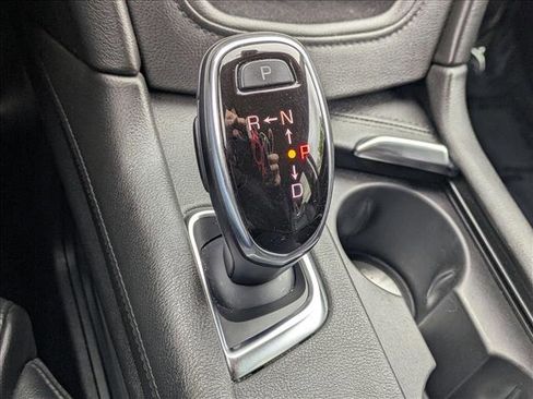 Used 2018 Cadillac XT5 Luxury w/ Driver Awareness Package AWD/4WD image 12