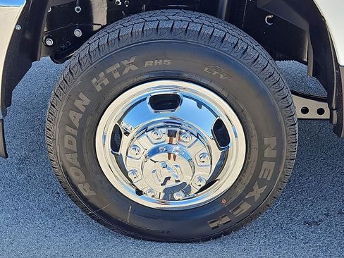 New 2026 RAM 3500 Tradesman AWD/4WD image 13