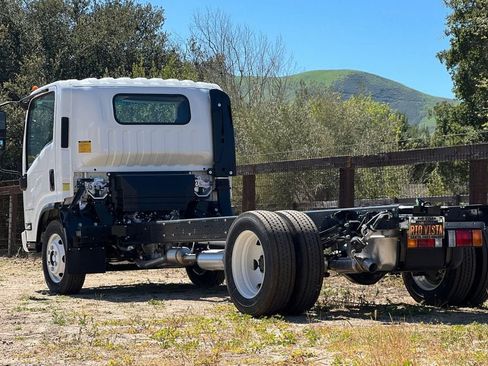 New 2025 Chevrolet Low Cab Forward 5500XG image 6