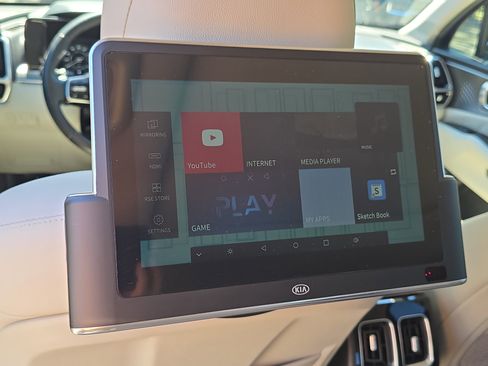 Certified 2021 Kia Sorento SX image 17