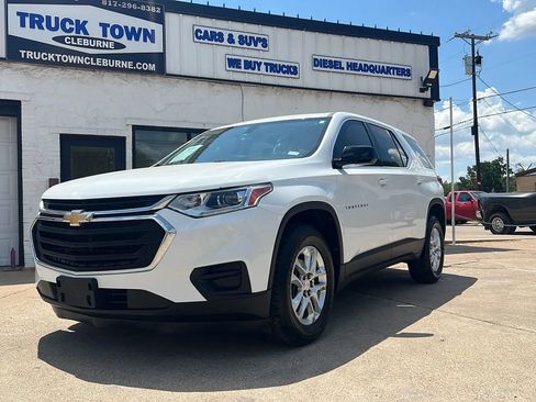 Used 2020 Chevrolet Traverse LS w/ LPO, Floor Liner Package FWD image 1