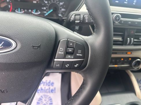 Used 2022 Ford Escape SE w/ Convenience Package FWD image 35