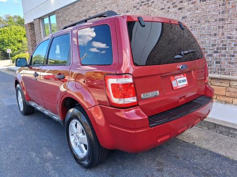 Used 2011 Ford Escape XLT FWD image 3