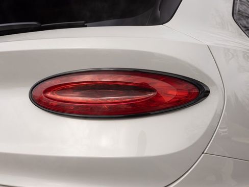 Used 2023 Bentley Bentayga Extended Wheelbase image 66