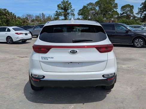 Certified 2021 Kia Sportage LX FWD image 12