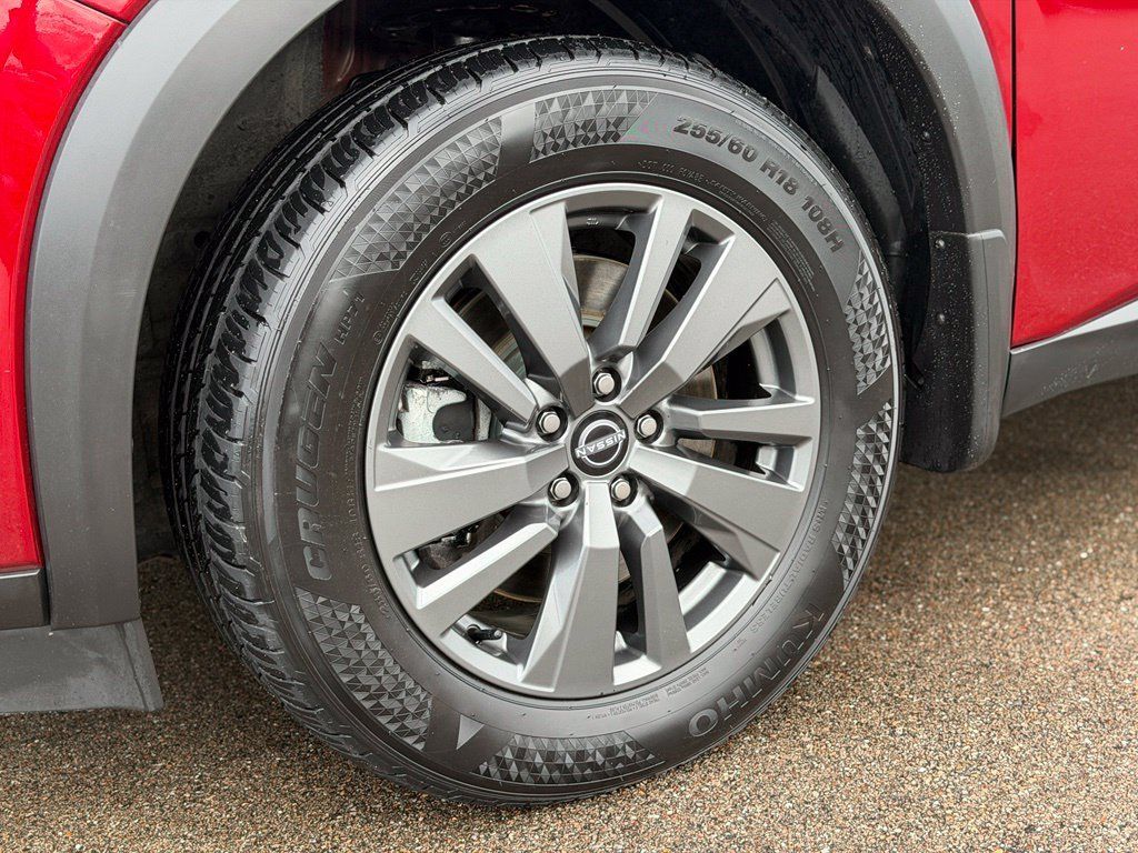 Used 2024 Nissan Pathfinder SV AWD/4WD image 27