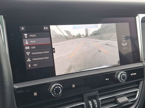 Used 2022 Porsche Macan GTS image 20