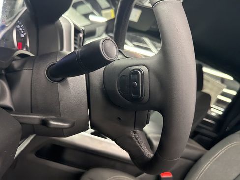 New 2026 RAM 1500 4x4 Crew Cab image 23