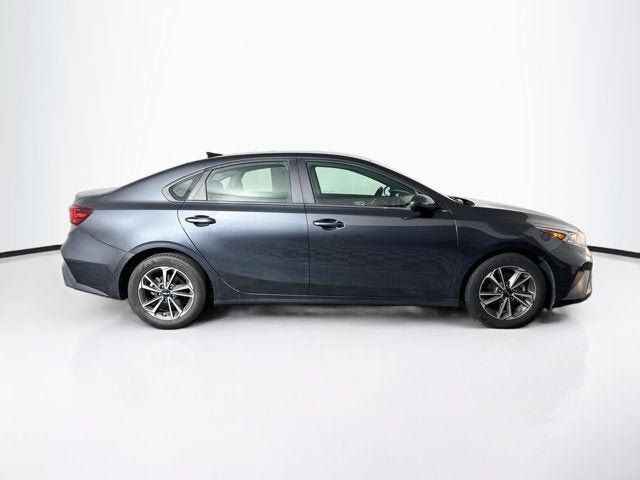 Certified 2024 Kia Forte LXS FWD image 4