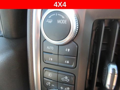 Used 2020 GMC Sierra 3500 Denali w/ Denali Ultimate Package AWD/4WD image 35