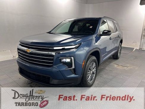 New 2026 Chevrolet Traverse LT w/ Driver Confidence Package image 1