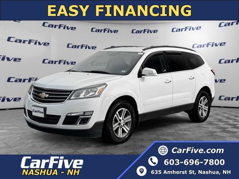 Used 2017 Chevrolet Traverse LT image 1