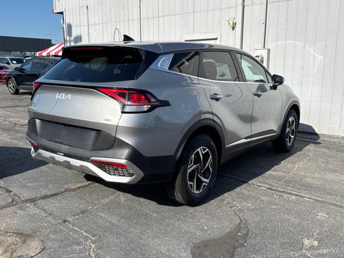 Used 2023 Kia Sportage LX AWD/4WD image 5