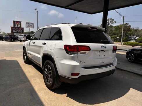 Used 2020 Jeep Grand Cherokee Limited RWD image 6