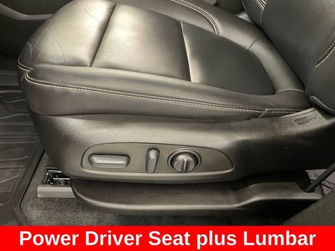 Certified 2023 Chevrolet Traverse LT w/ LPO, Floor Liner Package AWD/4WD image 9
