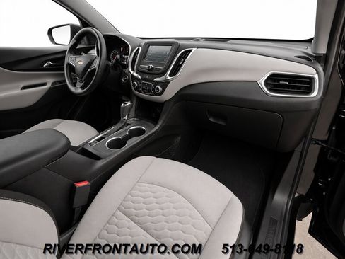 Used 2018 Chevrolet Equinox LS AWD/4WD image 22