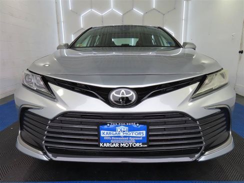 Used 2023 Toyota Camry LE FWD image 2