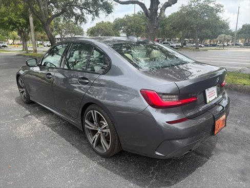 Used 2020 BMW 330i Sedan w/ M Sport Package RWD image 4