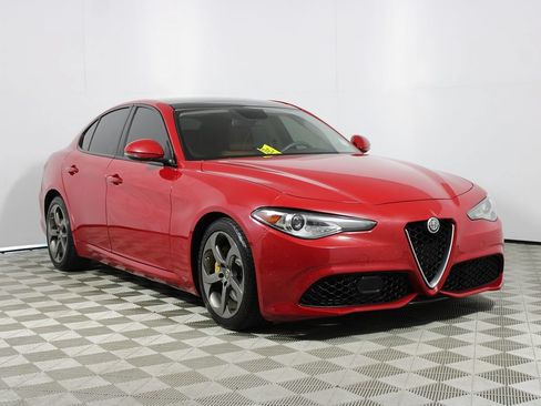 Used 2018 Alfa Romeo Giulia RWD image 26