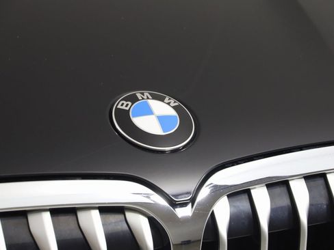 Used 2022 BMW X7 xDrive40i w/ Premium Package image 18