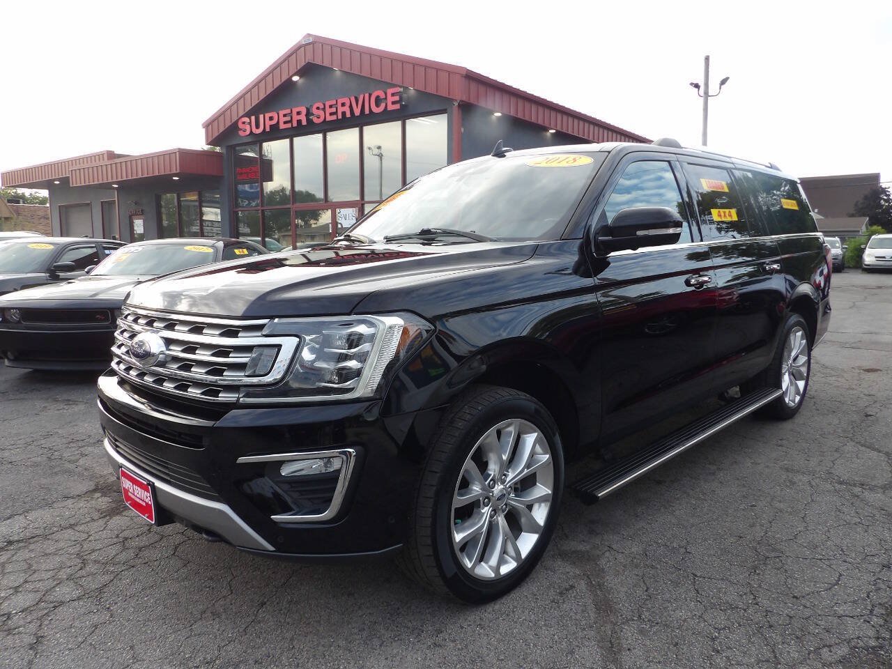 Used 2018 Ford Expedition Max Limited w/ Equipment Group 302A AWD/4WD image 1