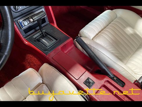Used 1990 Ford Mustang GT RWD image 22