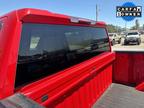 Used 2022 GMC Sierra 1500 Elevation w/ X31 Off-Road Package AWD/4WD image 13