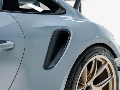 Used 2025 Porsche 911 GT3 RS RWD image 36