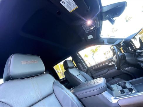 Used 2025 Chevrolet Silverado 3500 High Country w/ Technology Package image 13