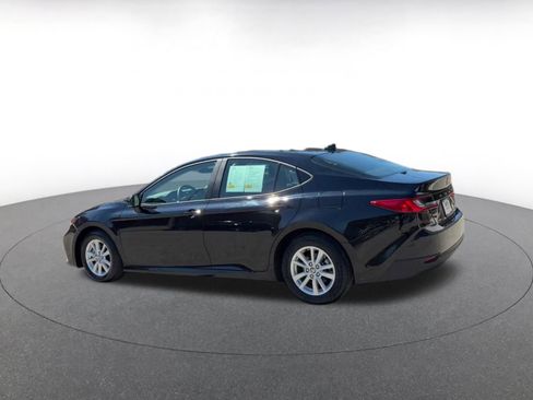 Used 2025 Toyota Camry LE FWD image 10