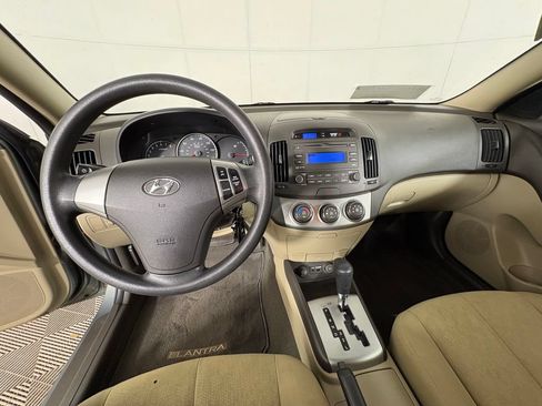 Used 2010 Hyundai Elantra GLS FWD image 5