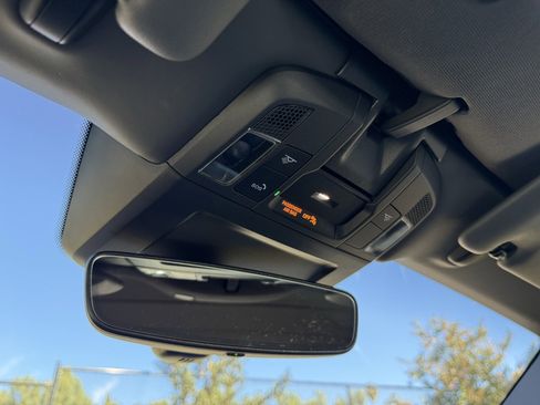 Certified 2021 Porsche 911 Carrera image 17