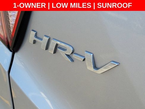 Used 2018 Honda HR-V EX image 10