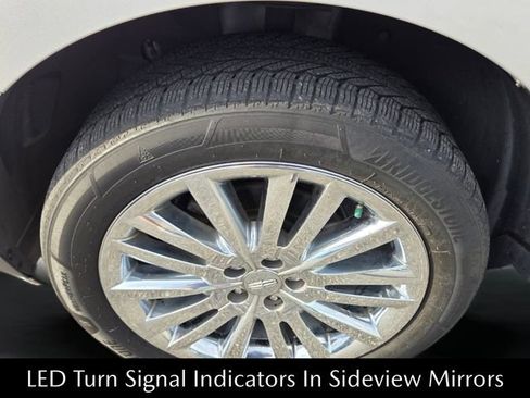 Used 2013 Lincoln MKX FWD image 21