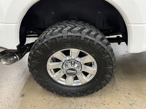Used 2017 Ford F350 Lariat w/ Lariat Ultimate Package AWD/4WD image 17